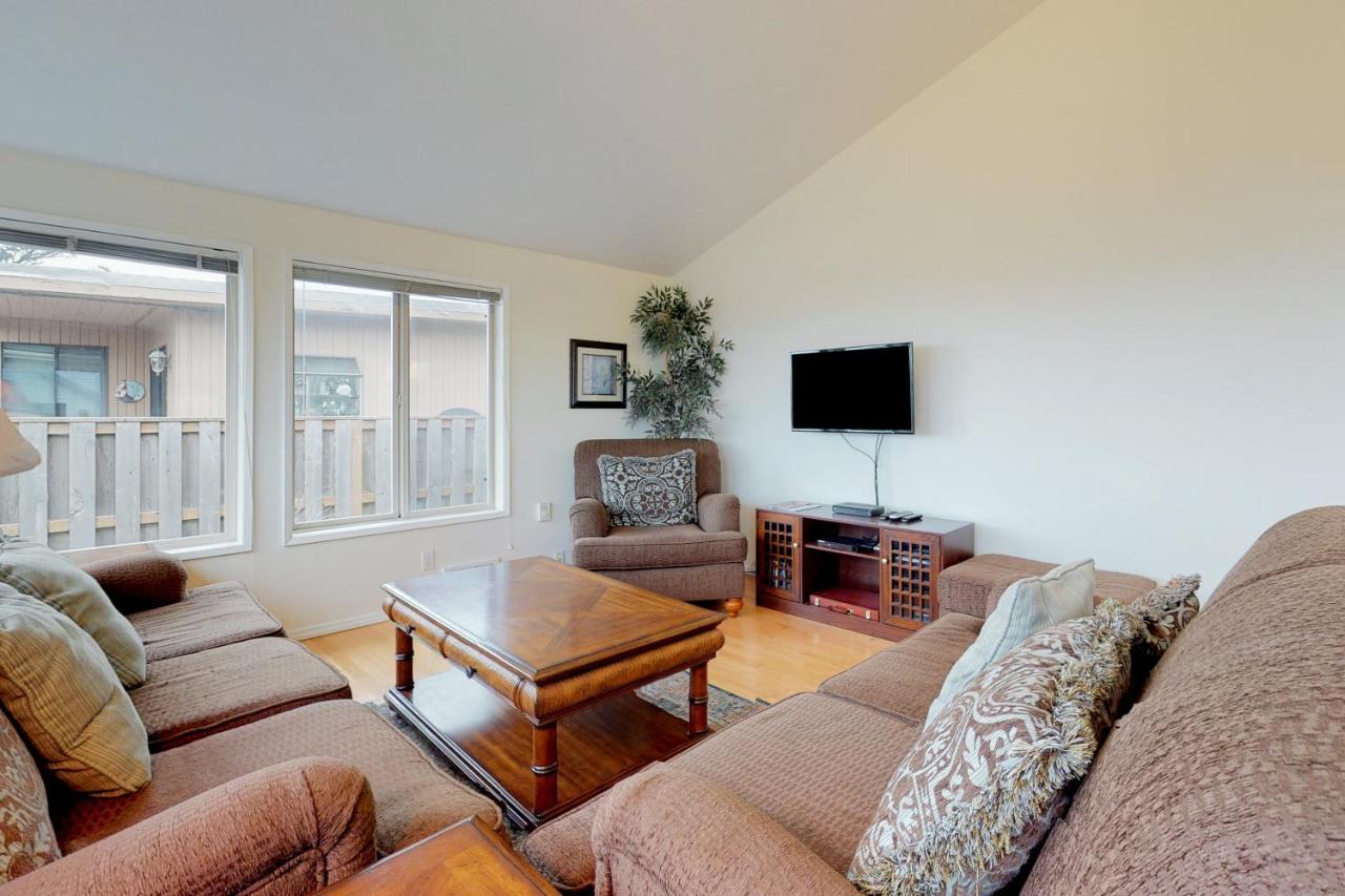 Newport'S Cypress Oceanview Home Extérieur photo